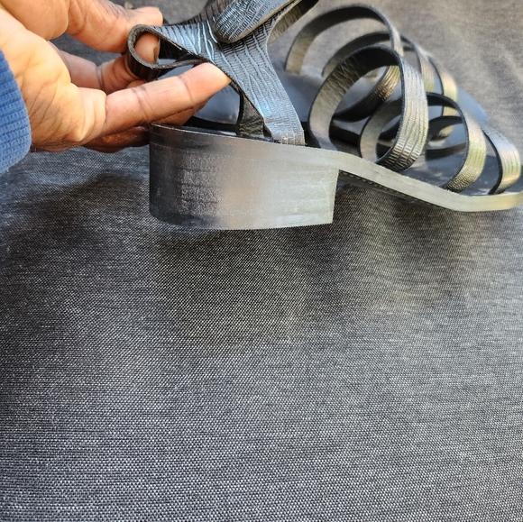 Women's Sandals - Picture 5 of 8